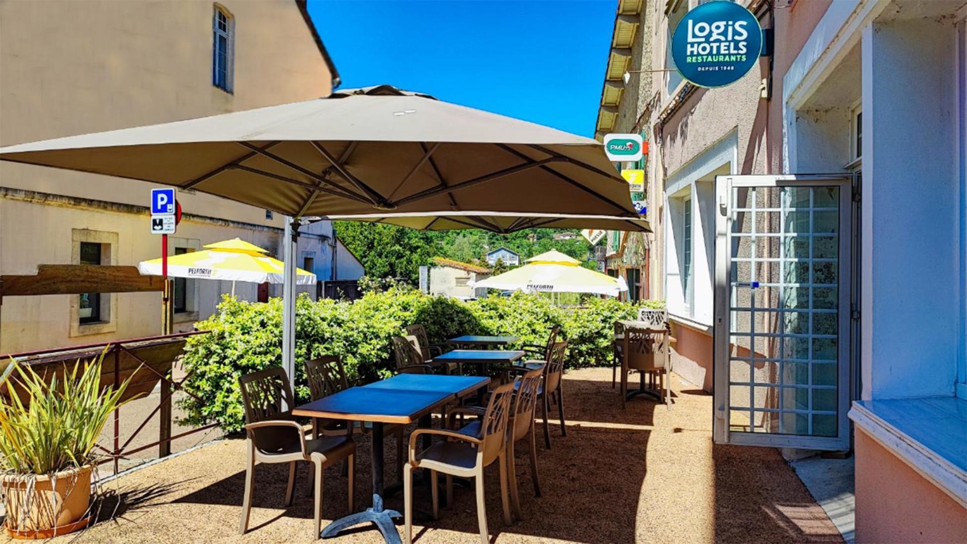 Logis Grand Hotel Pelisson ノントロン エクステリア 写真